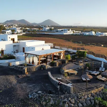 Isolina Boutique - Adults Recommended 4*