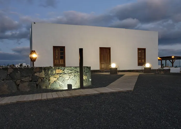 Isolina Boutique - Adults Recommended מלון