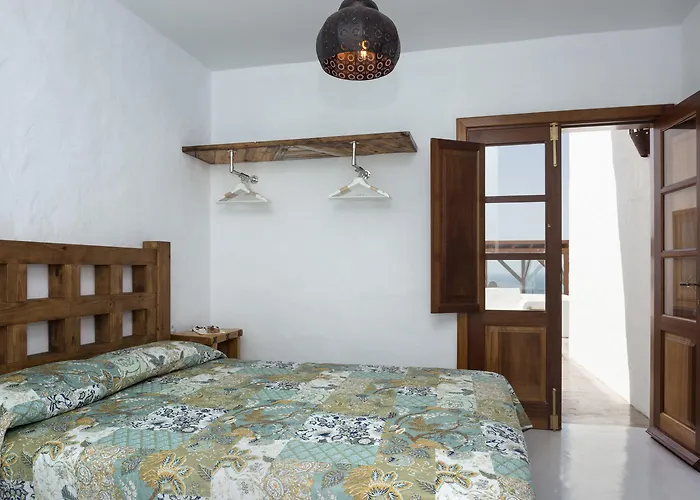 מלון Isolina Boutique - Adults Recommended 4*