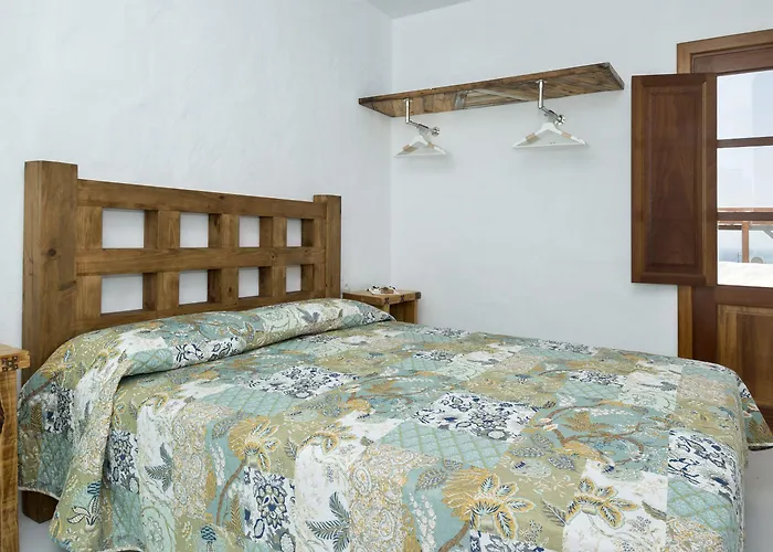 מלון Isolina Boutique - Adults Recommended 4*