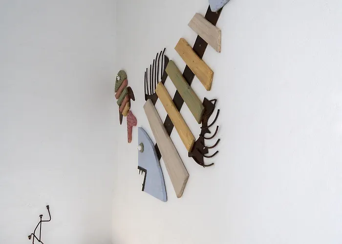 Isolina Boutique - Adults Recommended